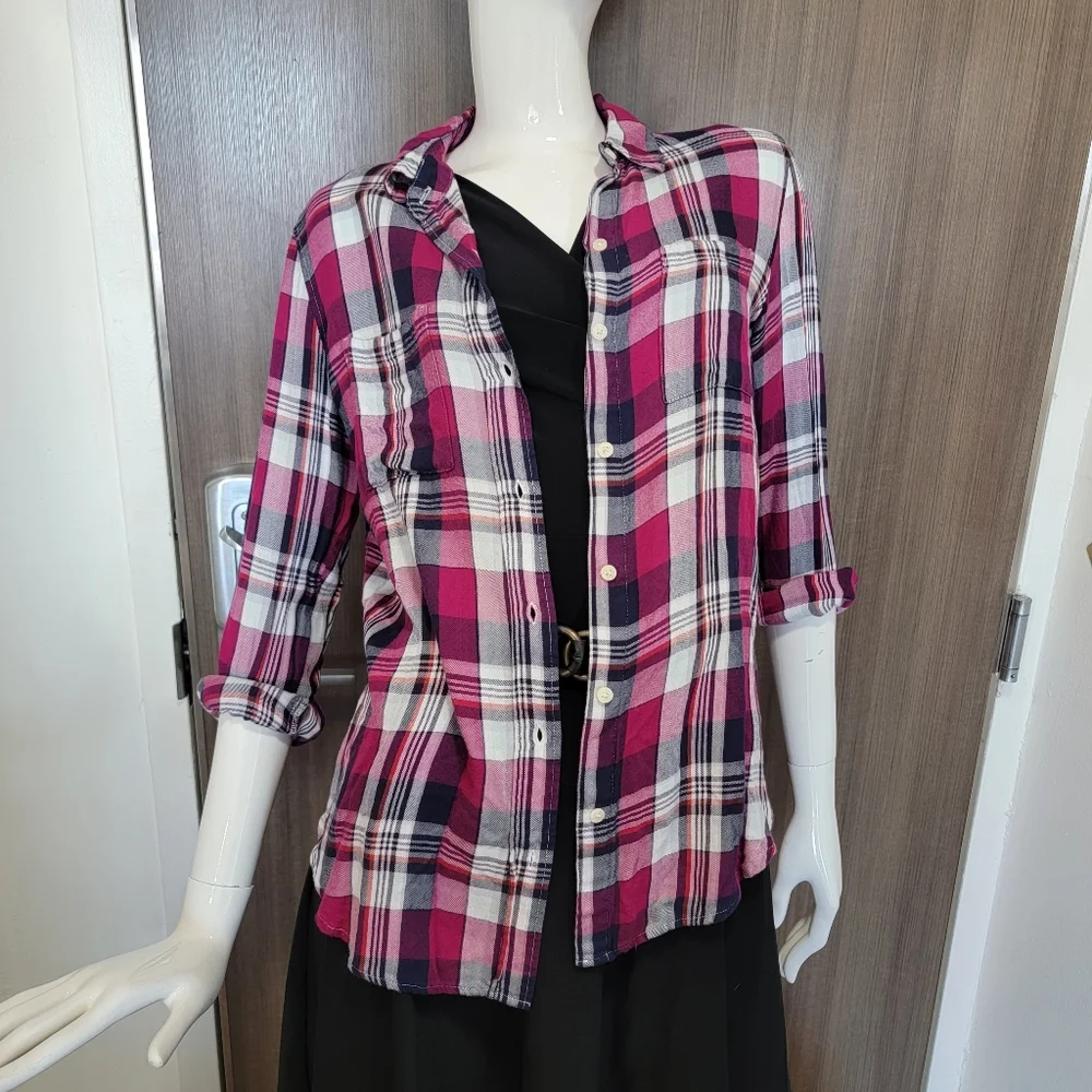 Banana Republic Magenta Plaid Flannel Shirt Boyfriend Fit Small Chic